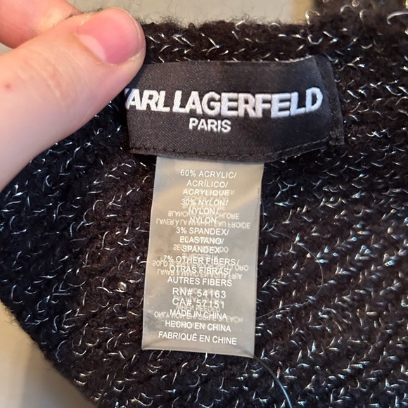 Karl lagerfeld scarf - Picture 4 of 7